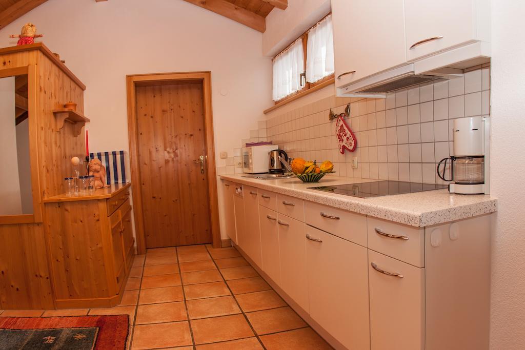 Haus Lenz Appartement Serfaus Kamer foto