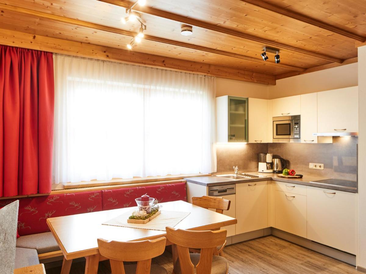 Haus Lenz Appartement Serfaus Buitenkant foto